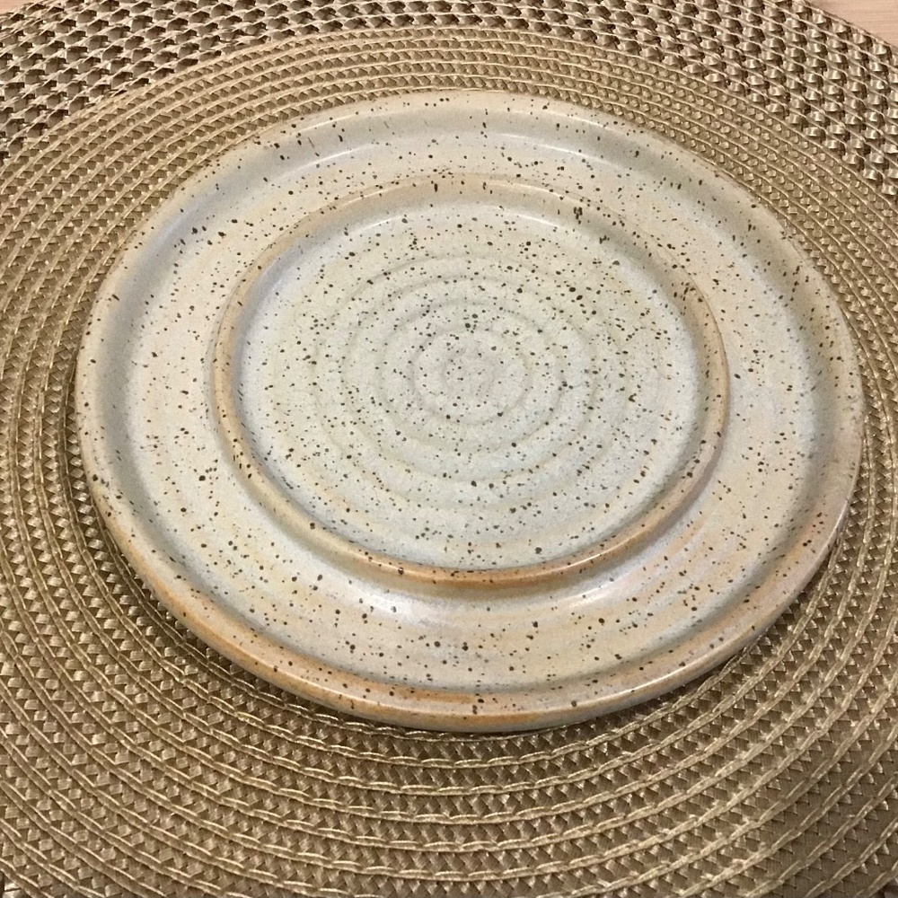 Vintage Earth Art pottery butter dish - Picture 3 of 4